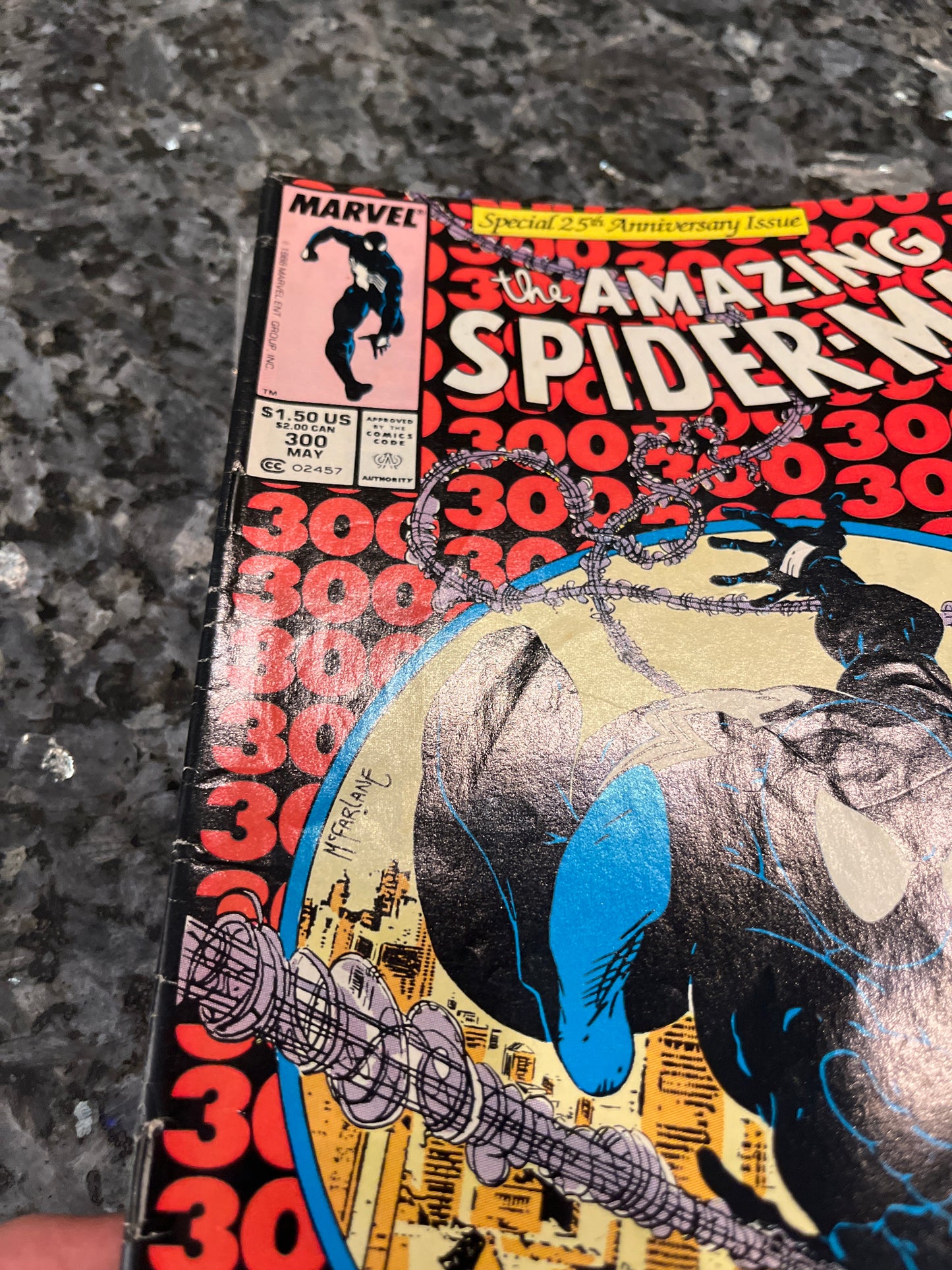 AMAZING SPIDER-MAN #300 FIRST FULL VENOM🔥🔥🔥 NEWSSTAND VARIANT!!