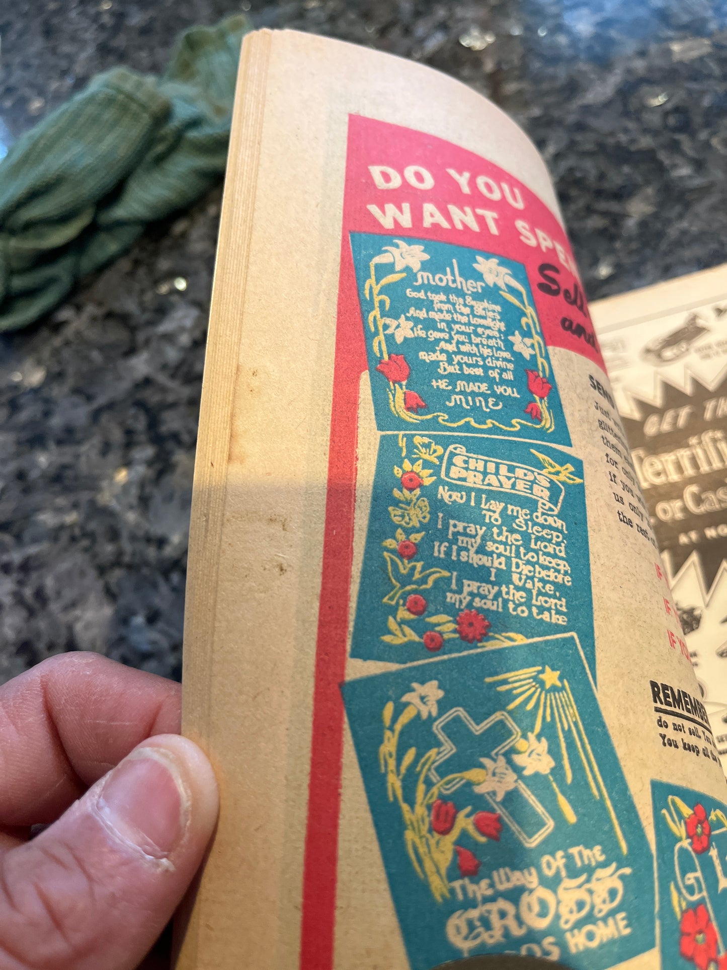 RARE SHOWCASE #16 BEAUTIFUL COLOR DETACHED LOWER STAPLE