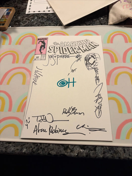 Amazing SPIDER-MAN 300 variant SIGNED BY 9 with sketch COVER