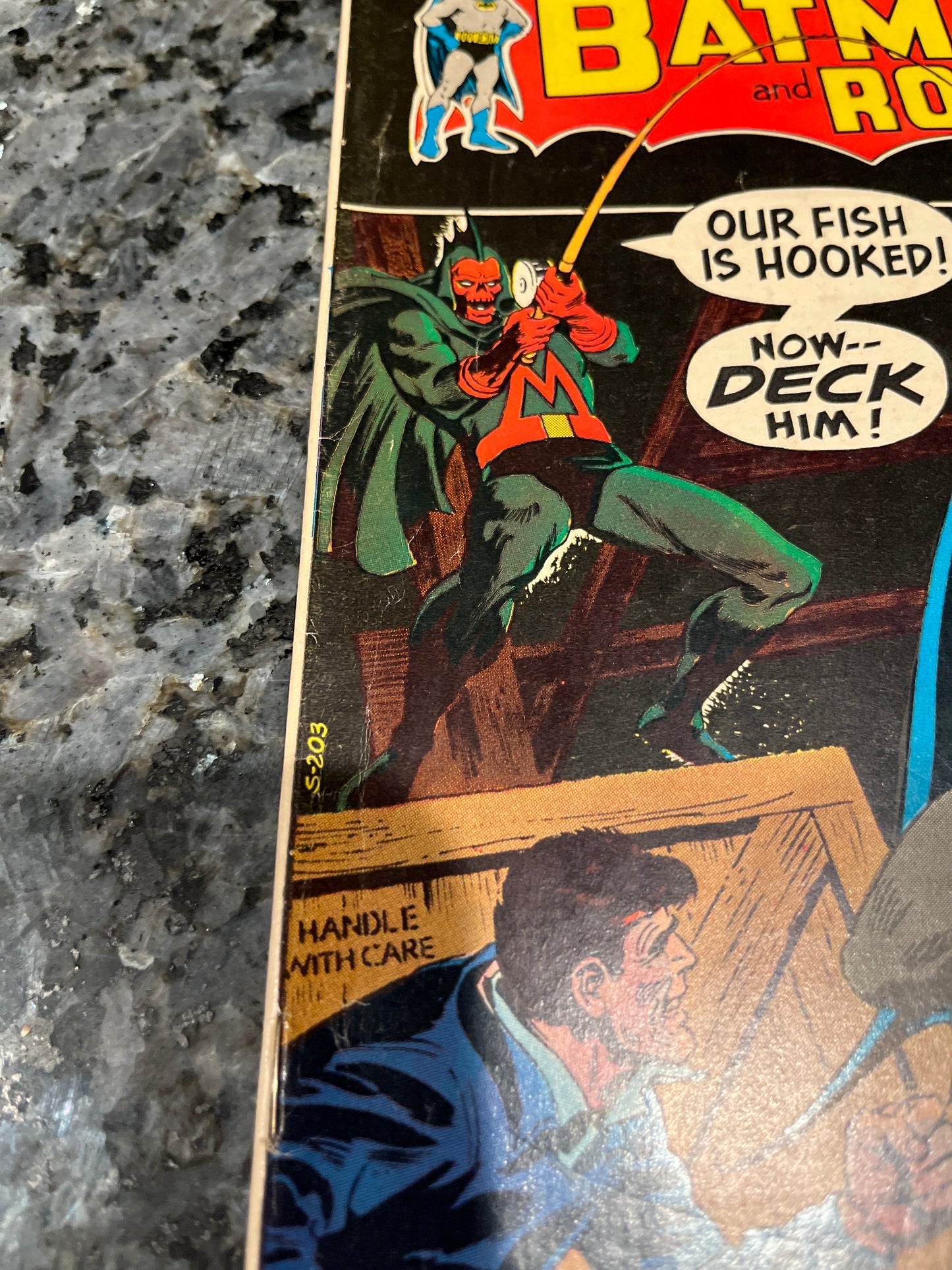 DETECTIVE COMICS #390 GREST COVER AWESOME BATMAN COMIC