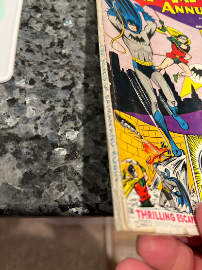 KEY BATMAN ANNUAL #1 1961 MID GRADE NICE LOOKING