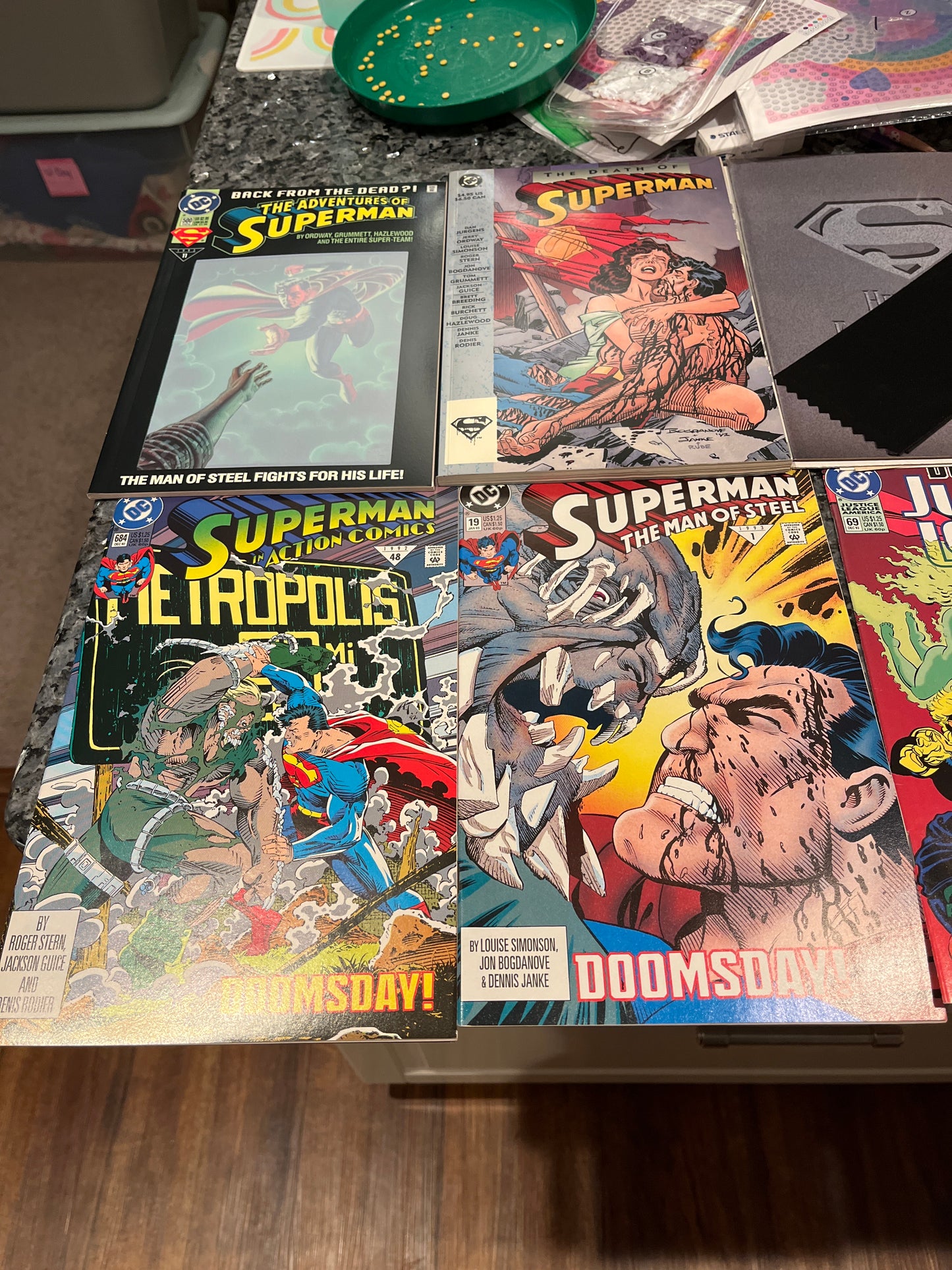 AWESOME DEATH OF SUPERMAN/DOOMSDAY LOT