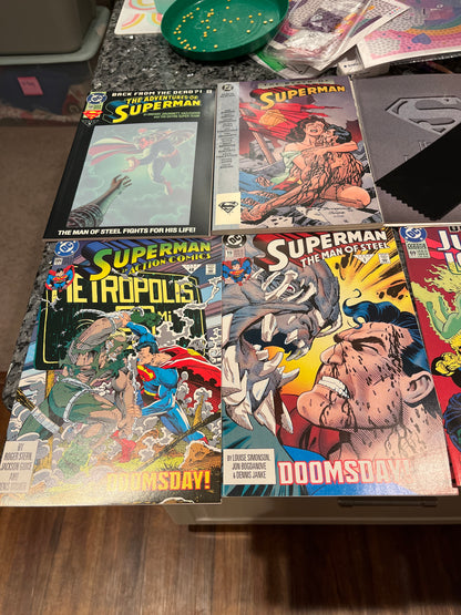 AWESOME DEATH OF SUPERMAN/DOOMSDAY LOT