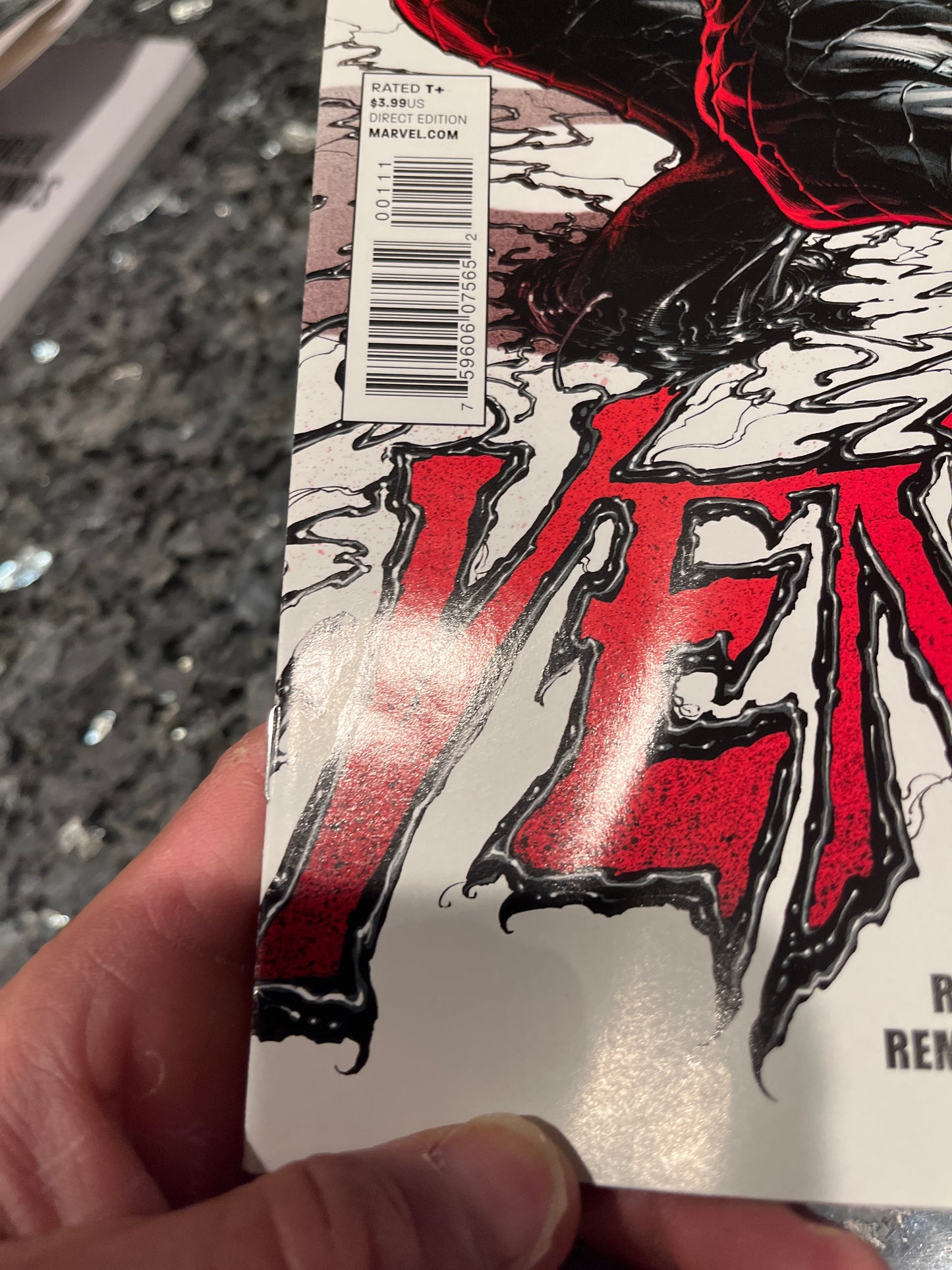 VENOM #1 RICK REMENDER SERIES 1ST PRINT