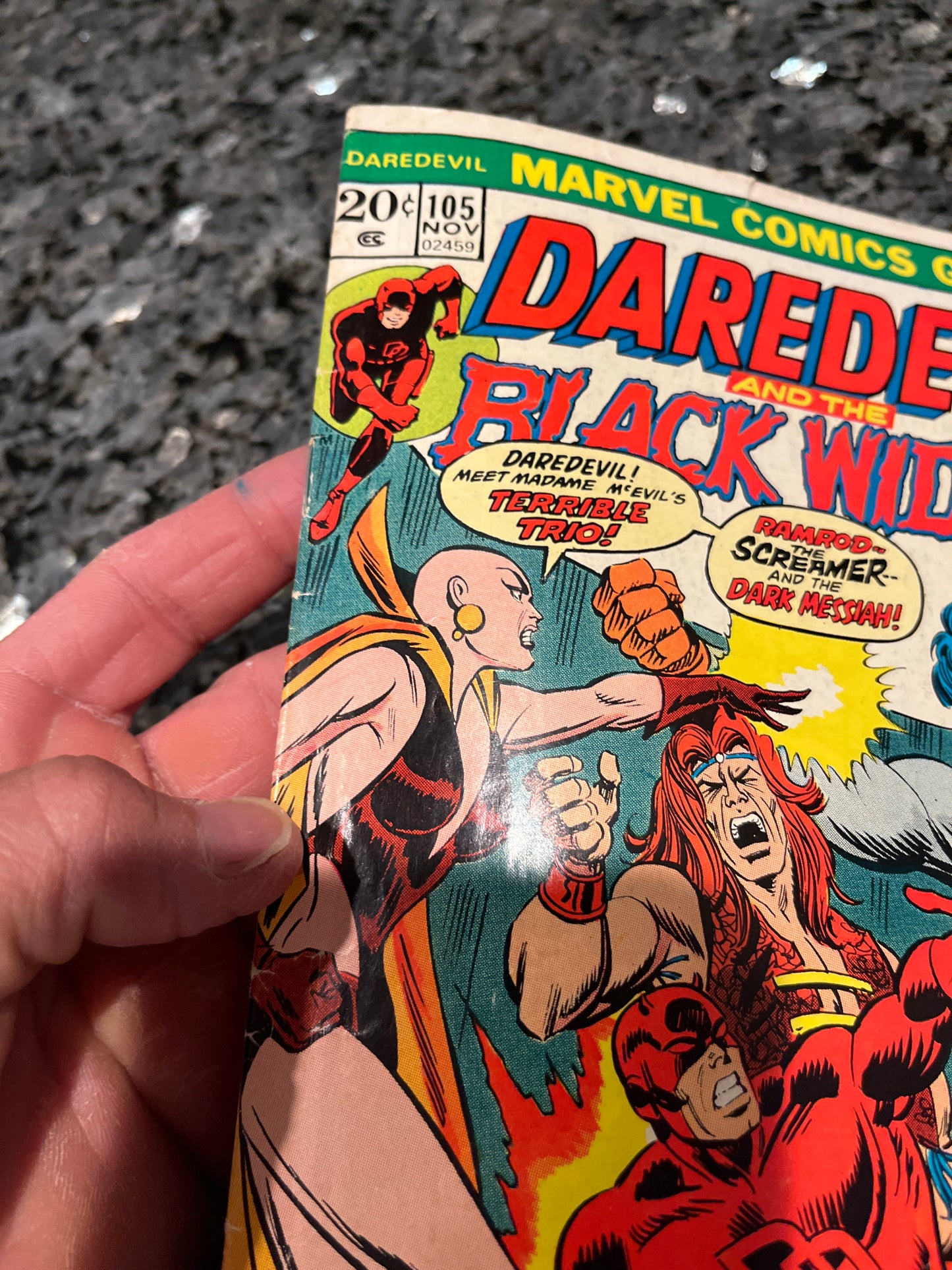 DAREDEVIL #105 1ST COVER APPEARANCE AND ORIGIN MOONDRAGON KEY!!