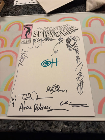 Amazing SPIDER-MAN 300 variant SIGNED BY 9 with sketch COVER
