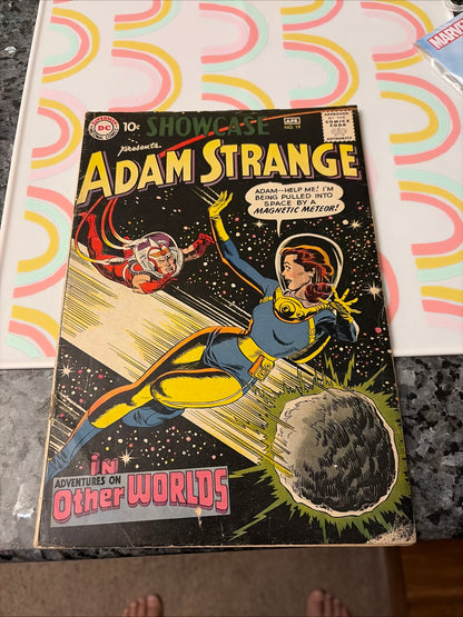 SHOWCASE #19 3RD ADAM STRANGE RARE NICE SHAPE 🔥🔥